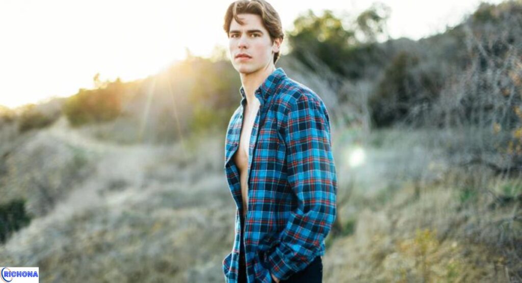 patrick-luwis-net-worth-2025–-age-bio-height-weight (2) Patrick Luwis, American actor from Washington D.C., known for Netflix roles and rising fame in 2025.